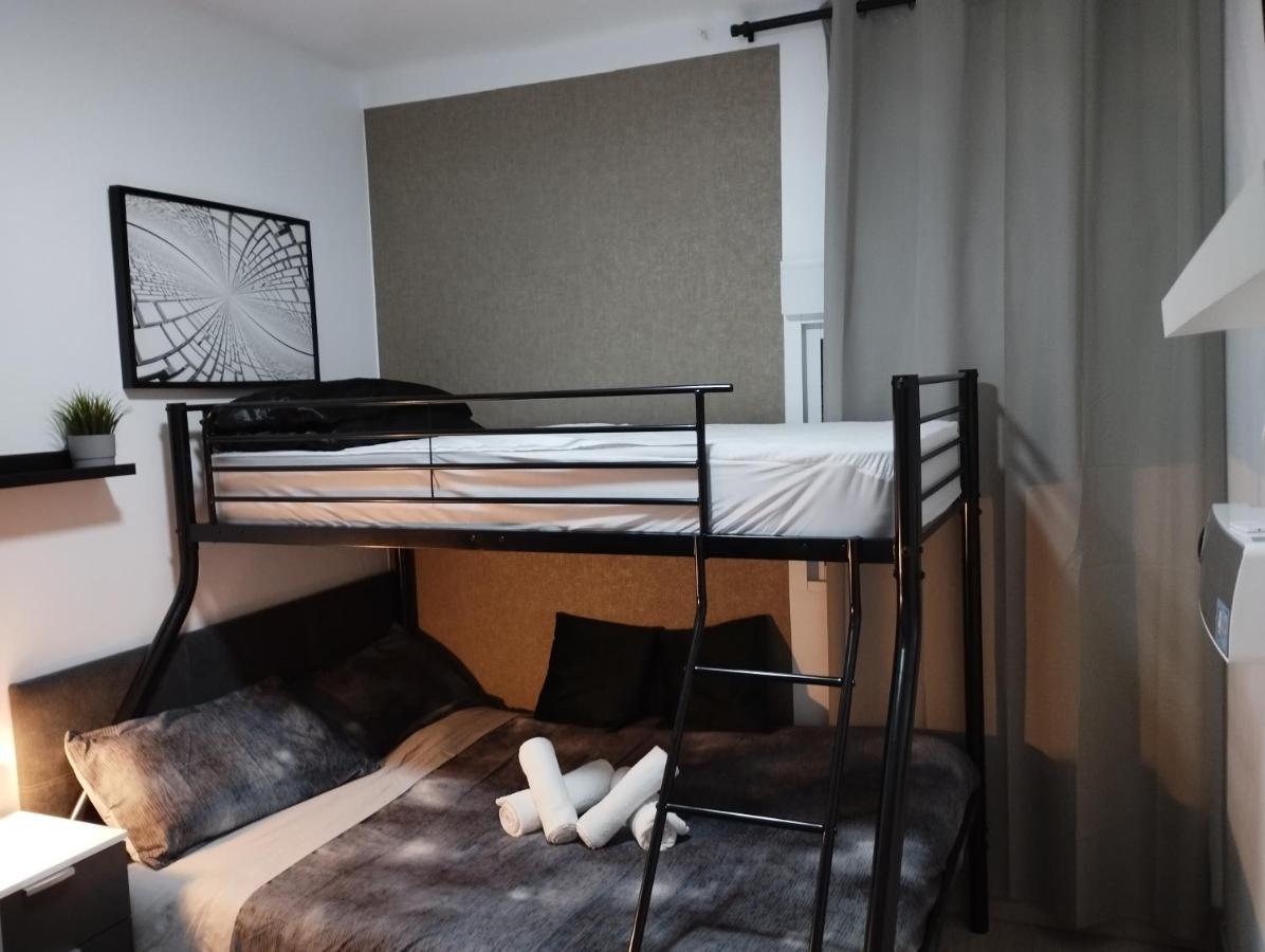 Vilapicina Hostal Barselona Dış mekan fotoğraf